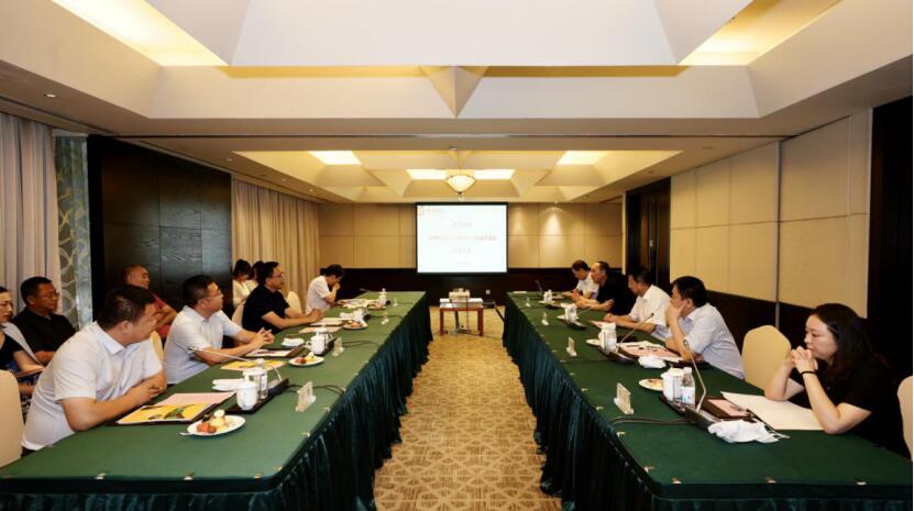 天府之国牵手塞外江南四川省尊龙凯时人生就搏集团与伊犁州人民政府举行签约仪式